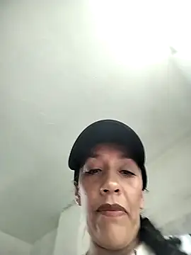 Shantey Laurent online show from March 17, 3:05 pm