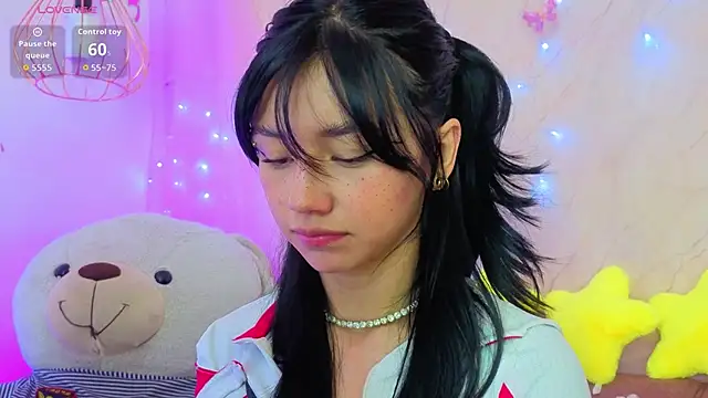 april bennett online show from April 8, 1:13 pm