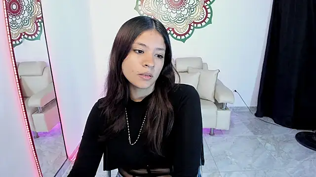 Candy fox 19 online show from June 2, 3:57 pm