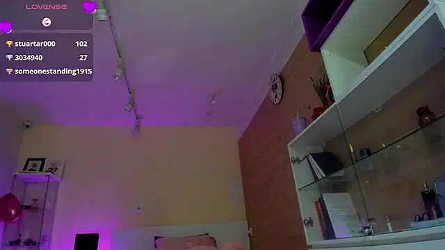 dark summer online show from March 13, 6:42 pm