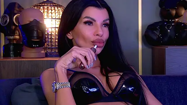 EleniaDevons online show from March 18, 1:49 pm