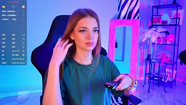 FlexyFox online show from March 6, 1:06 pm