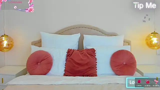 LexiePat online show from March 25, 1:25 pm