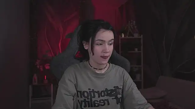 MonicaFarmer online show from March 25, 8:34 pm