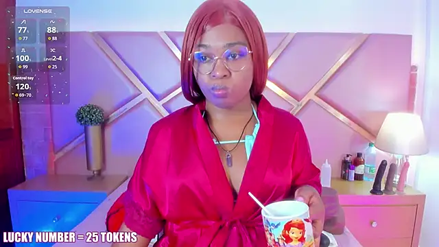 SophieSinclair online show from April 16, 12:49 pm