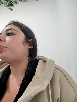 Bagiolett online show from March 19, 7:07 pm