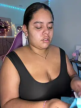 Anabelle 00  online show from April 17, 3:08 am