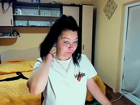 Soffy Skye online show from May 12, 5:26 am