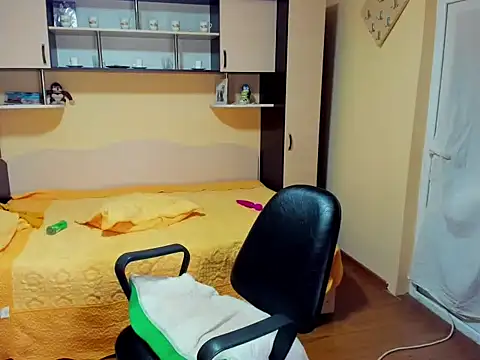 Soffy Skye online show from March 30, 8:47 am