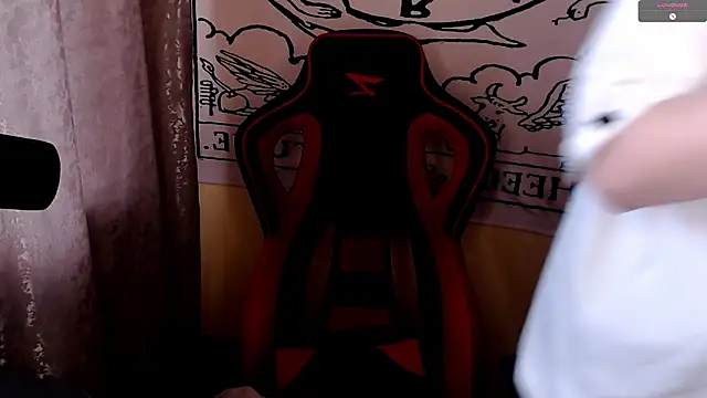 KrisNeal online show from February 13, 9:11 am