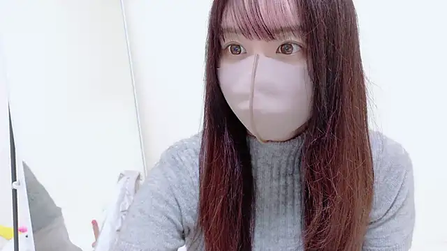  Mia land  online show from March 31, 3:01 pm