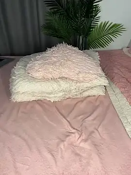 Andrestarr online show from April 2, 6:16 pm