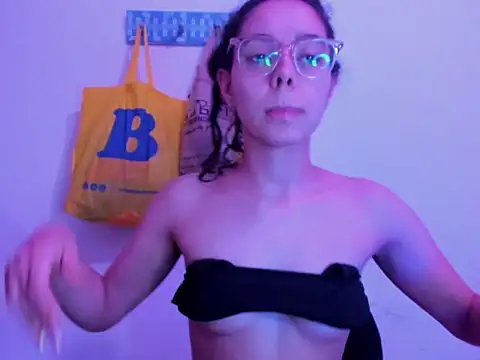 Annie rosse1017 online show from February 23, 5:19 am