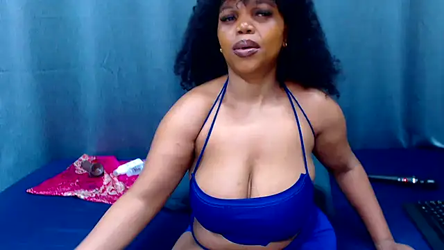 boujee01 online show from April 13, 1:23 pm