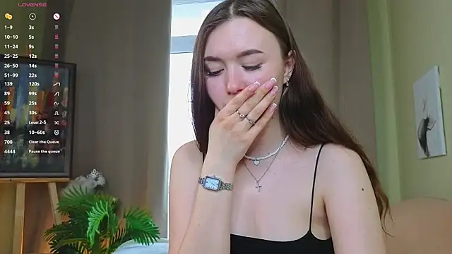 AlinaOrf online show from April 13, 8:15 am