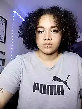 Julie wallace online show from March 12, 10:34 pm