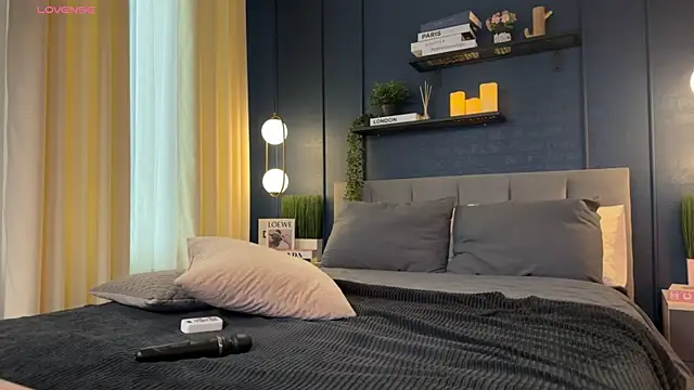 AdriaNochi online show from April 10, 7:36 am