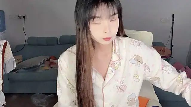 Akong11 online show from April 13, 7:20 am