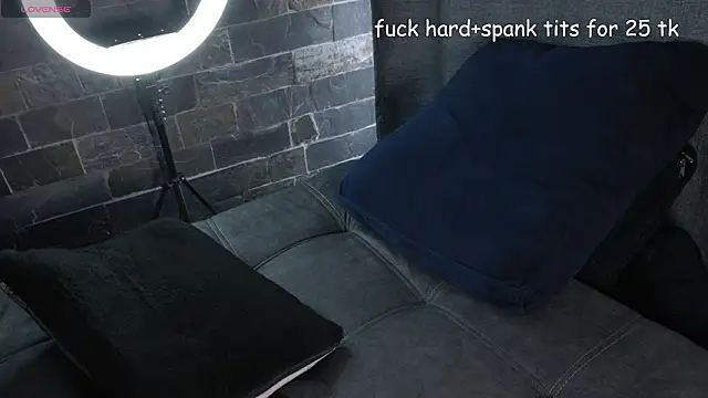 Jade pleasure  online show from March 3, 11:49 am