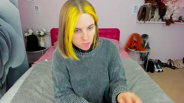 SabrinaRayX online show from April 7, 4:20 pm