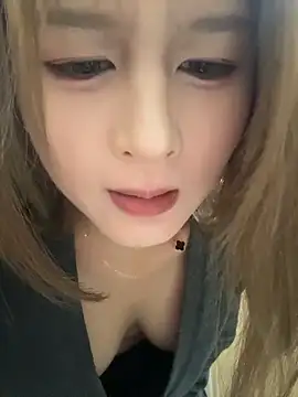 yuki june online show from March 9, 9:12 am