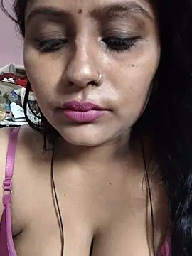 Jasmine Januja online show from May 17, 2:33 am