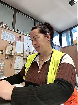 bichota85 online show from March 17, 11:25 am