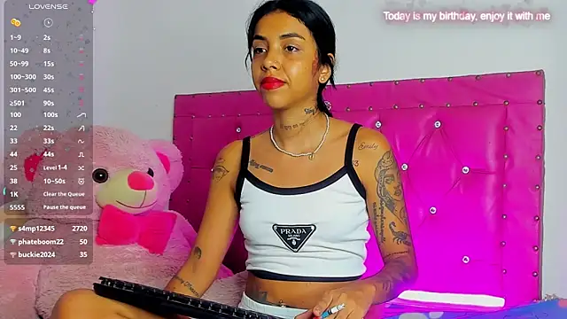 dahiiangomezz online show from June 20, 11:41 pm