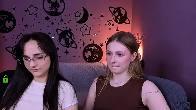 ariana ross7 online show from April 18, 7:58 pm