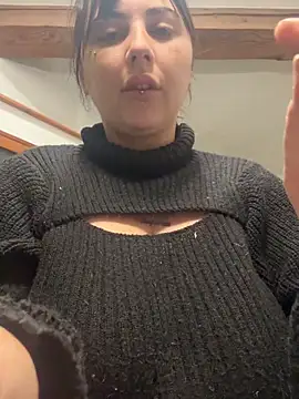 Emilie 1 online show from April 14, 11:27 pm