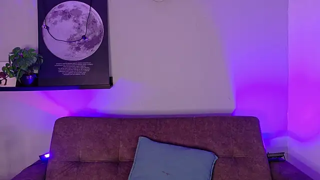 KeendraFox  online show from April 17, 10:06 am