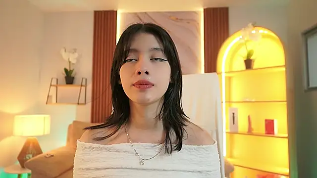 BillieBrownn online show from April 11, 7:06 pm