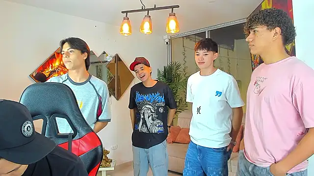 Houseofwarrios online show from March 10, 5:22 am