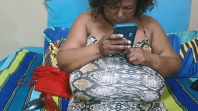 GAIGANTICBOOBS online show from April 15, 5:35 pm