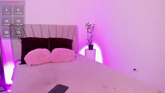 camilafoox7 online show from March 14, 4:02 am