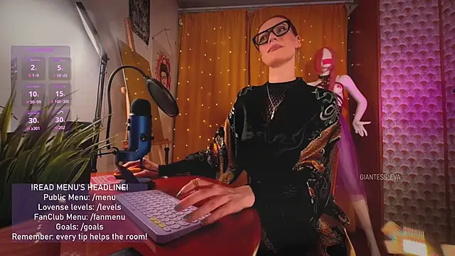 Giantess Eva online show from May 30, 9:22 pm