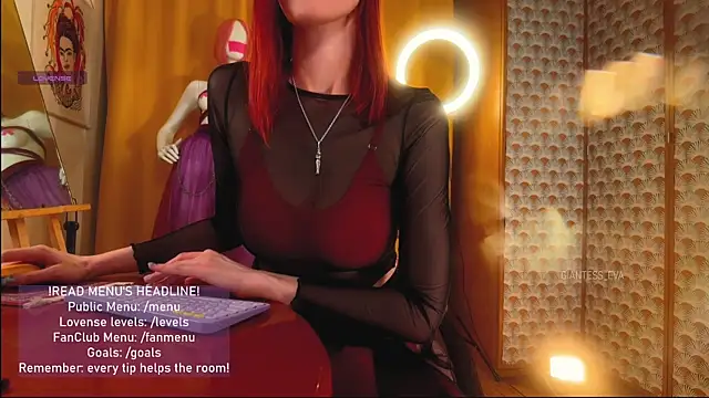 Giantess Eva online show from July 17, 7:39 pm