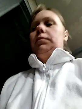 DanaSmileX online show from March 9, 4:32 pm