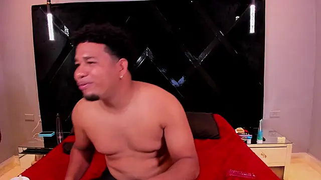 LucasandSasha online show from March 15, 8:44 pm