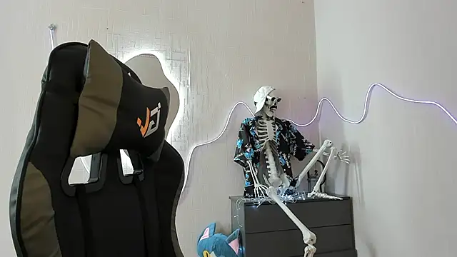 Elastikisss online show from March 21, 8:19 am