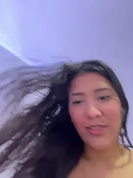 IsabellaJoness  online show from March 23, 9:10 pm