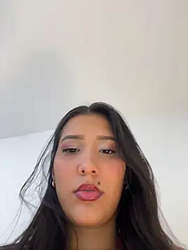 IsabellaJoness  online show from March 10, 5:06 pm