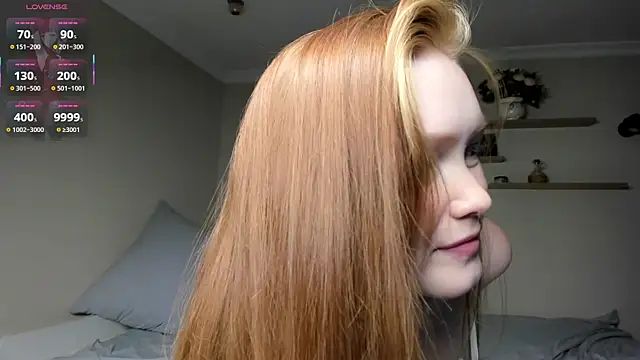 Red FoxGirl online show from April 3, 3:21 pm