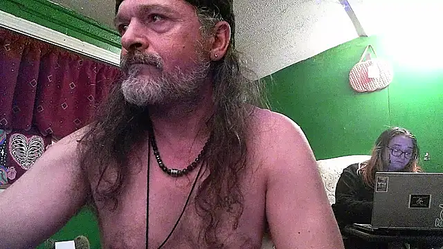 HippieDad333 online show from April 30, 4:18 am