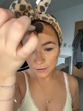 MissPixieRae online show from February 13, 12:07 pm