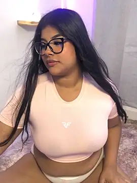 AnaBrowmn online show from June 11, 5:10 pm