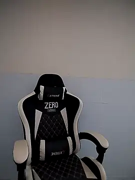 Quynhbabysexy online show from March 6, 8:09 am