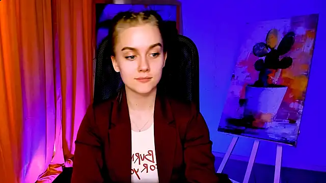 JuneWoods online show from March 30, 2:27 pm