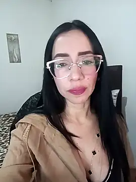 YaraDuartee online show from March 25, 11:29 pm