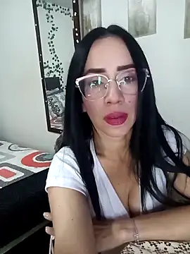 YaraDuartee online show from March 10, 11:53 pm